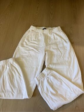 Brandy Melville white sweatpants